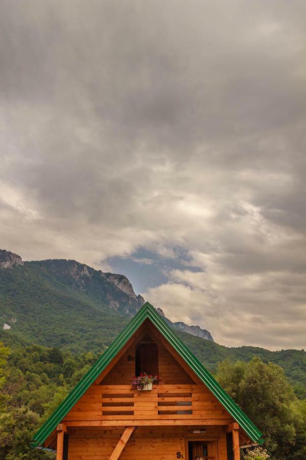 Camp Sutjeska Otel Tjentiste Dış mekan fotoğraf